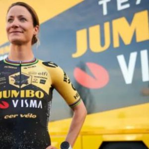 Jumbo-Visma presenta equipos inspirados en parques temáticos de cuentos de hadas para el Tour de Francia